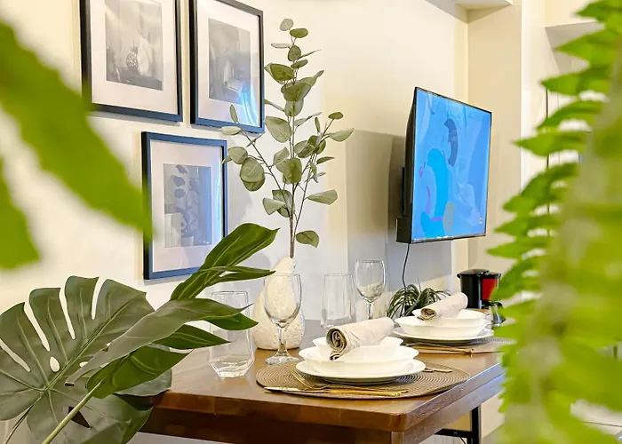 Aparthotel In It Park With Pool & Netflix Cebu